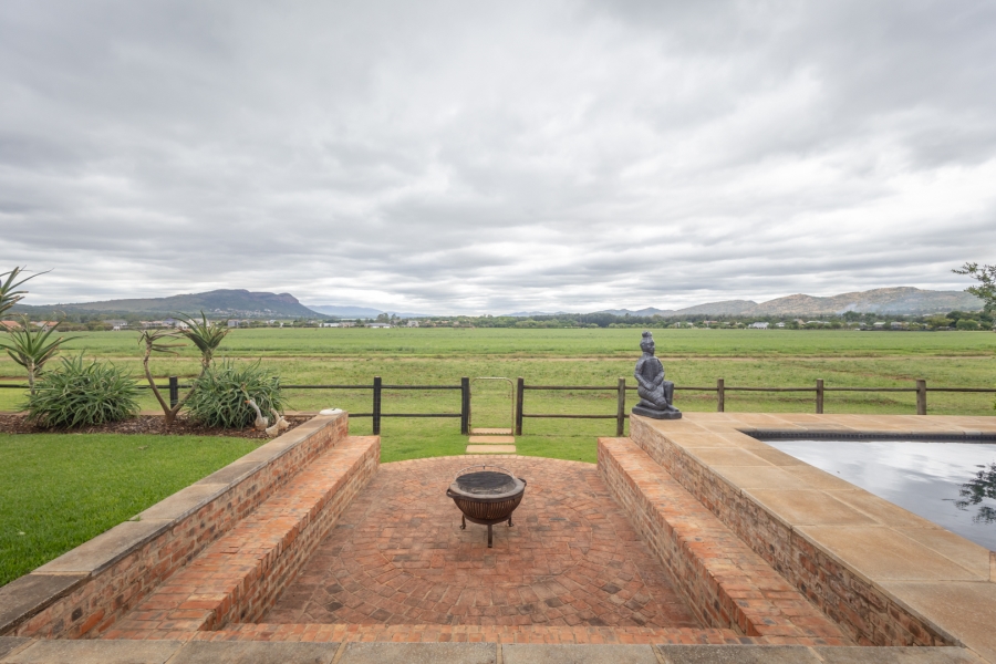 4 Bedroom Property for Sale in The Coves North West